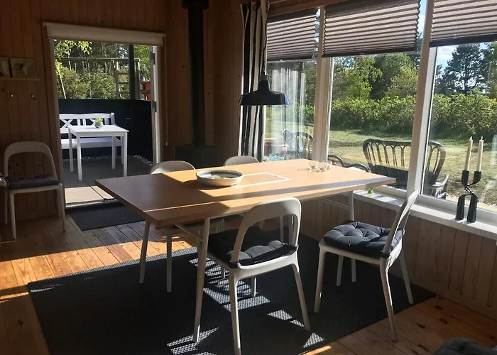 Hyggeligt I Ebeltoft, Taet Pa Og Skov. *